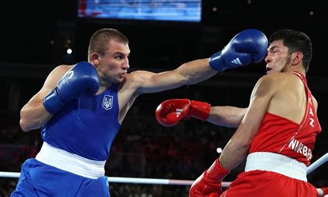 Boxing .